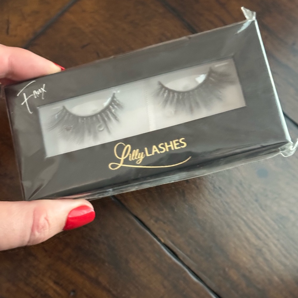 Lilly Lashes Faux Mink Eyelashes - Miami Flare